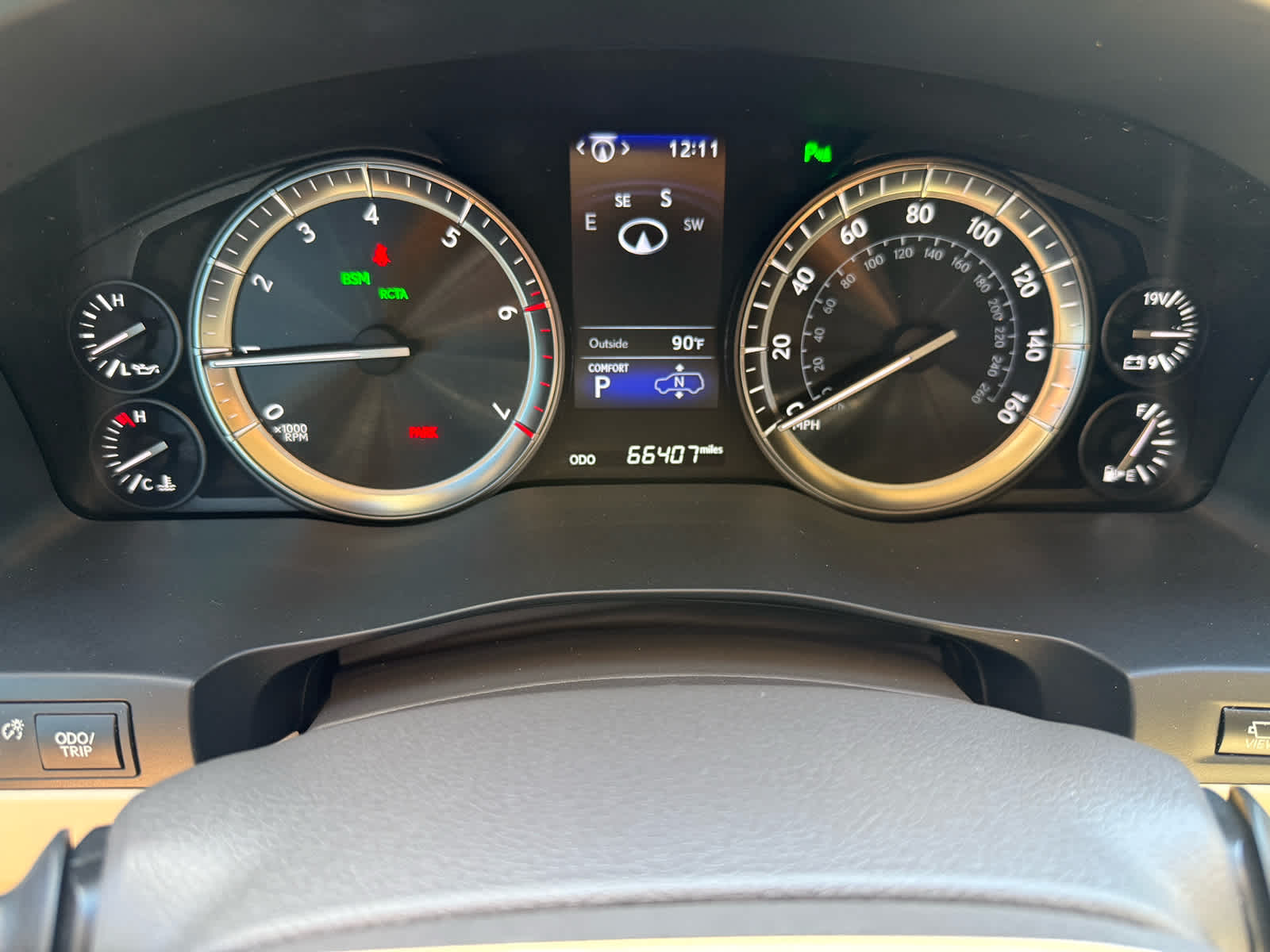2021 Lexus LX 570 photo 18
