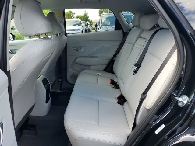 2026 Hyundai Kona SEL photo 7