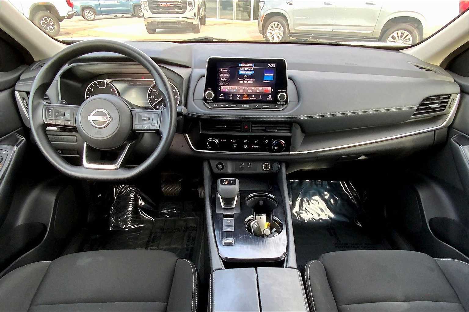 2024 Nissan Rogue S photo 13
