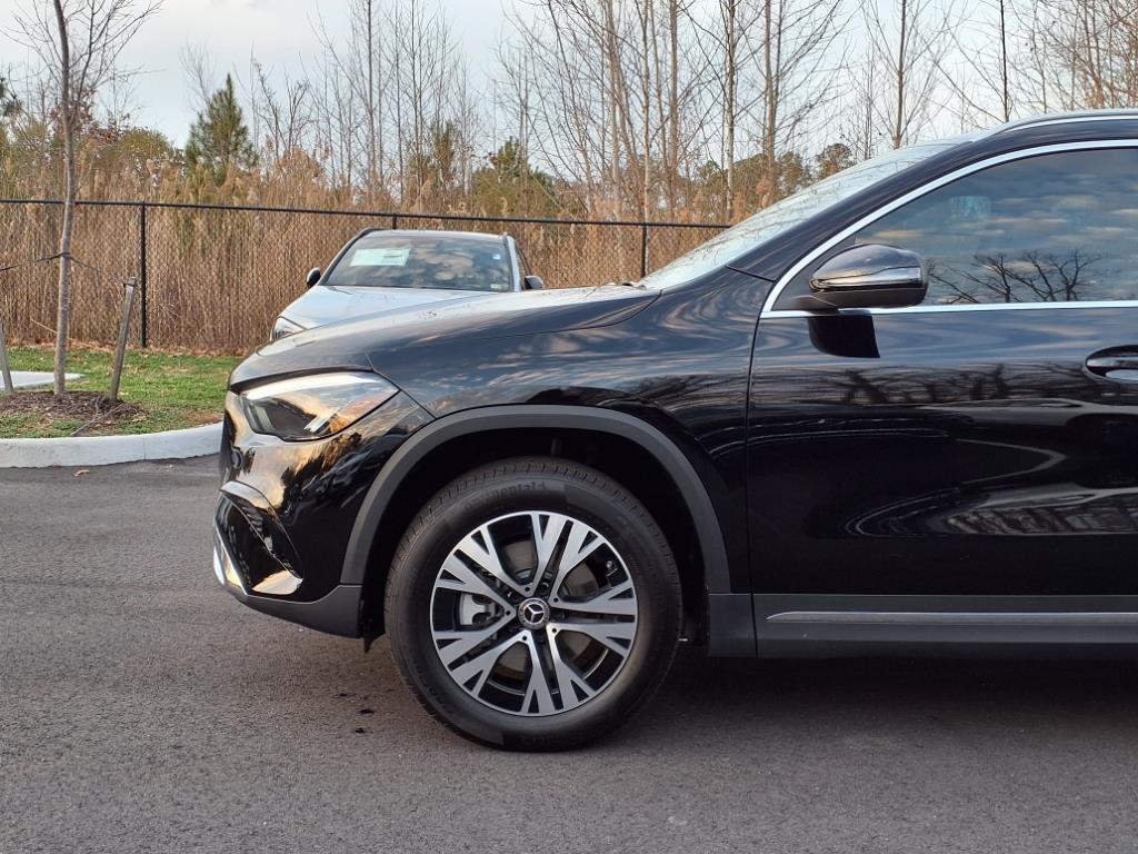2025 Mercedes Benz GLA 250 photo 2