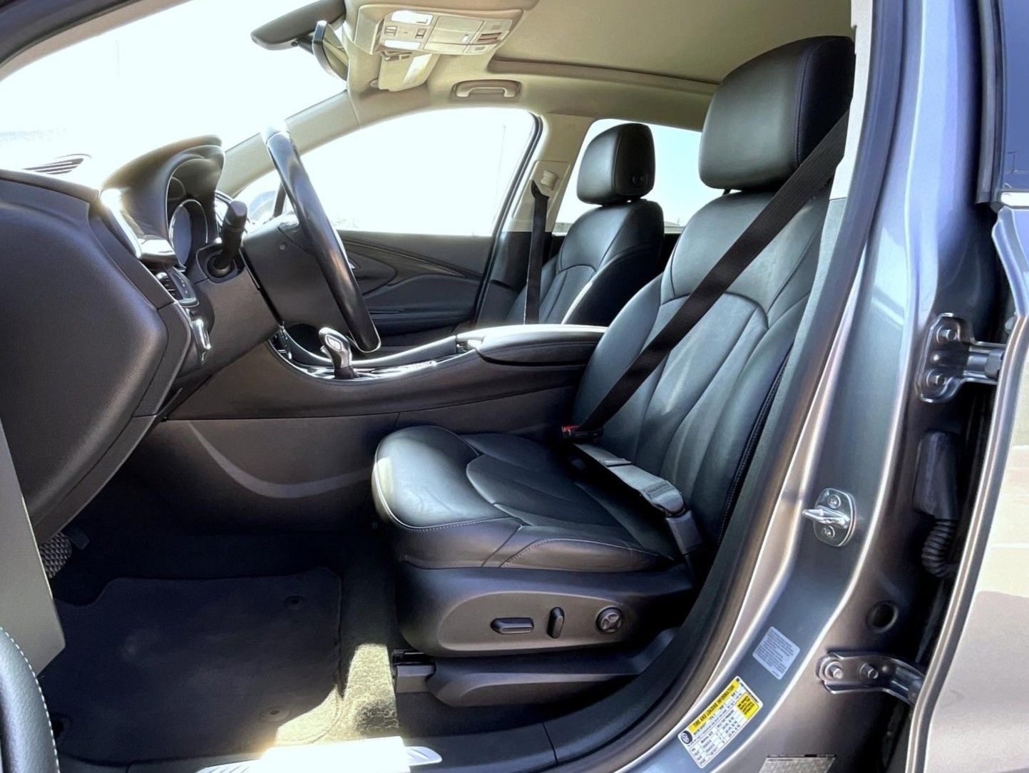 2019 Buick Envision Essence photo 10