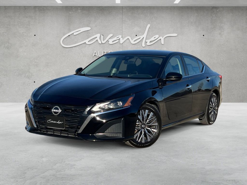 2023 Nissan Altima SV