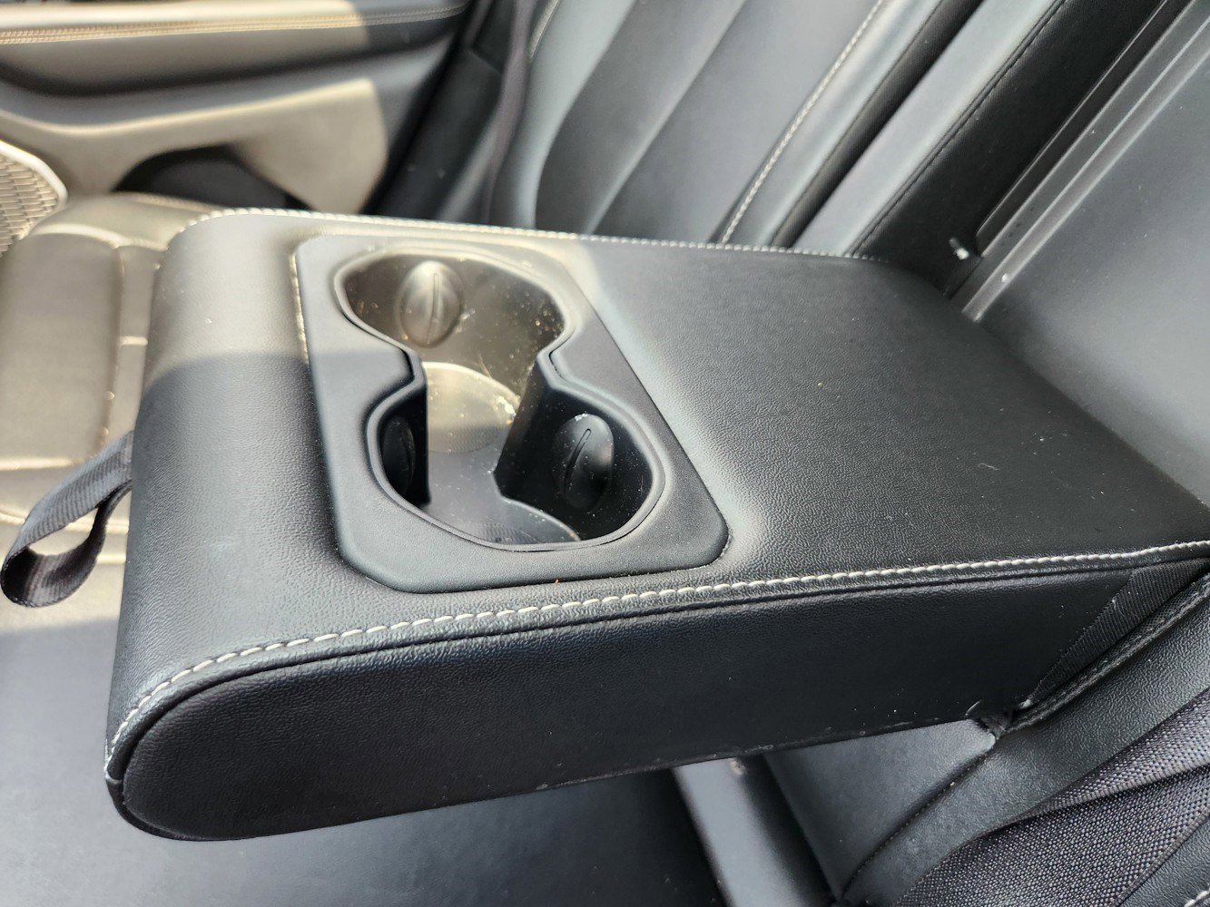 2023 Jeep Cherokee Base photo 33