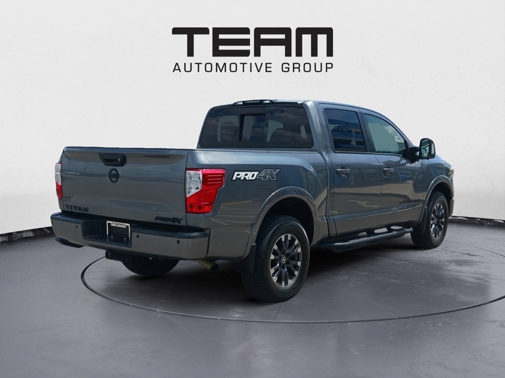 2018 Nissan Titan PRO-4X photo 6