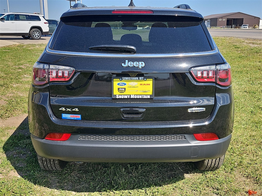 2025 Jeep Compass Latitude photo 12