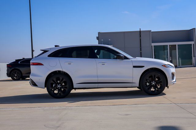 2025 Jaguar F-PACE P400 R-Dynamic S photo 4