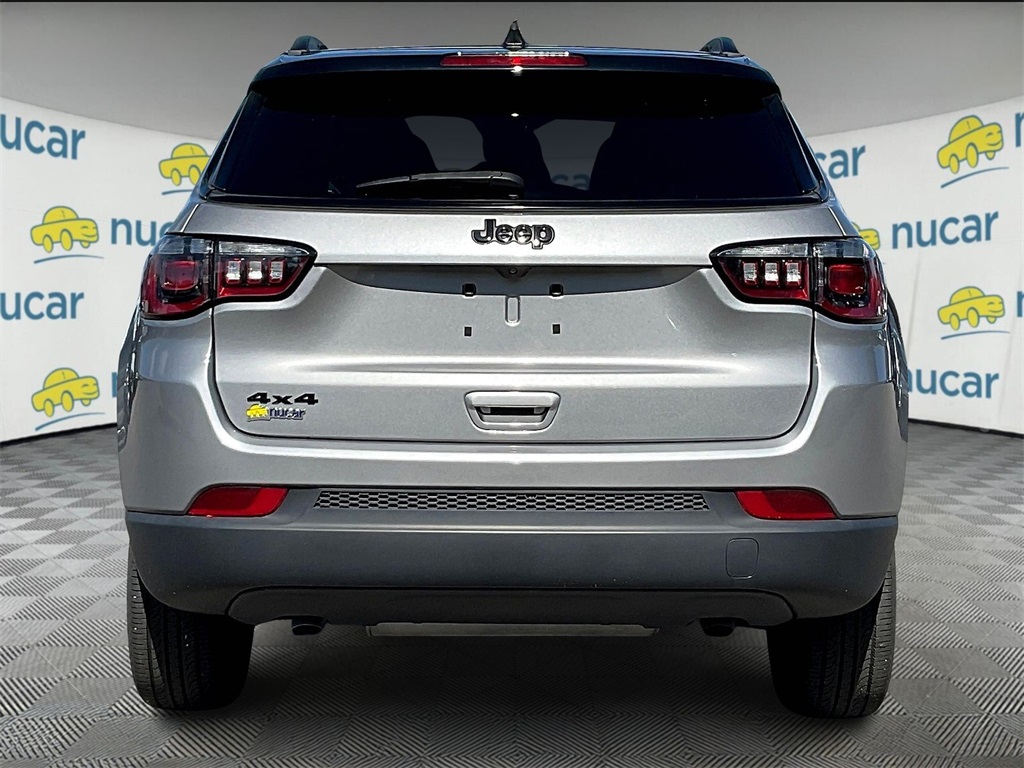 2023 Jeep Compass Altitude photo 5