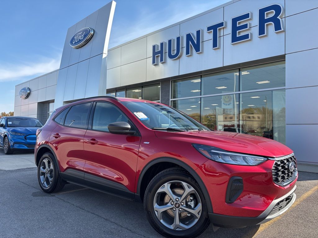 2025 Ford Escape ST-Line's photo