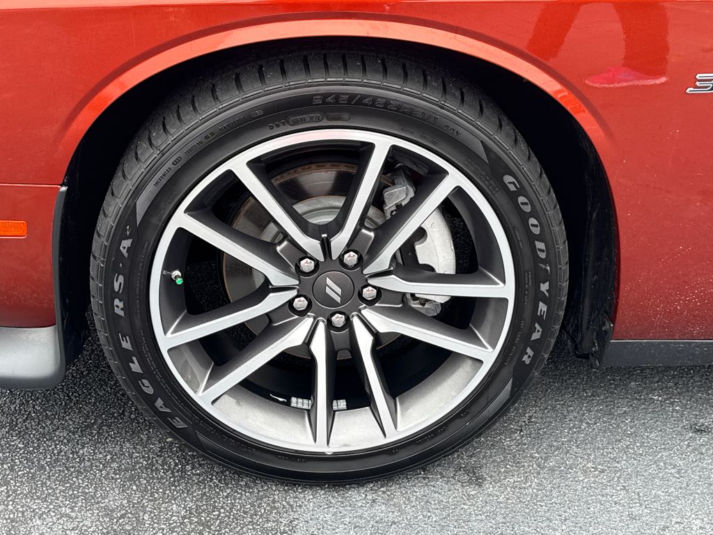 2023 Dodge Challenger R/T photo 11