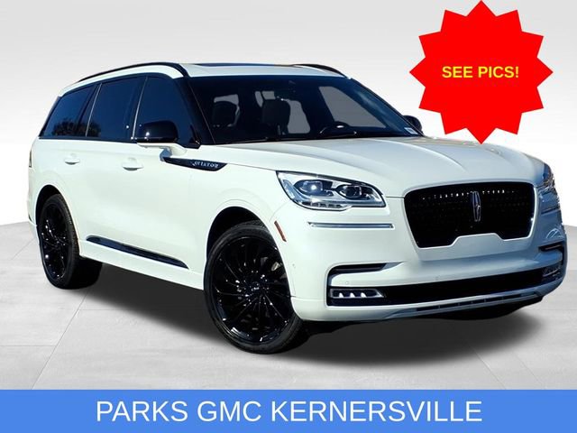 2024 Lincoln Aviator Black Label's photo