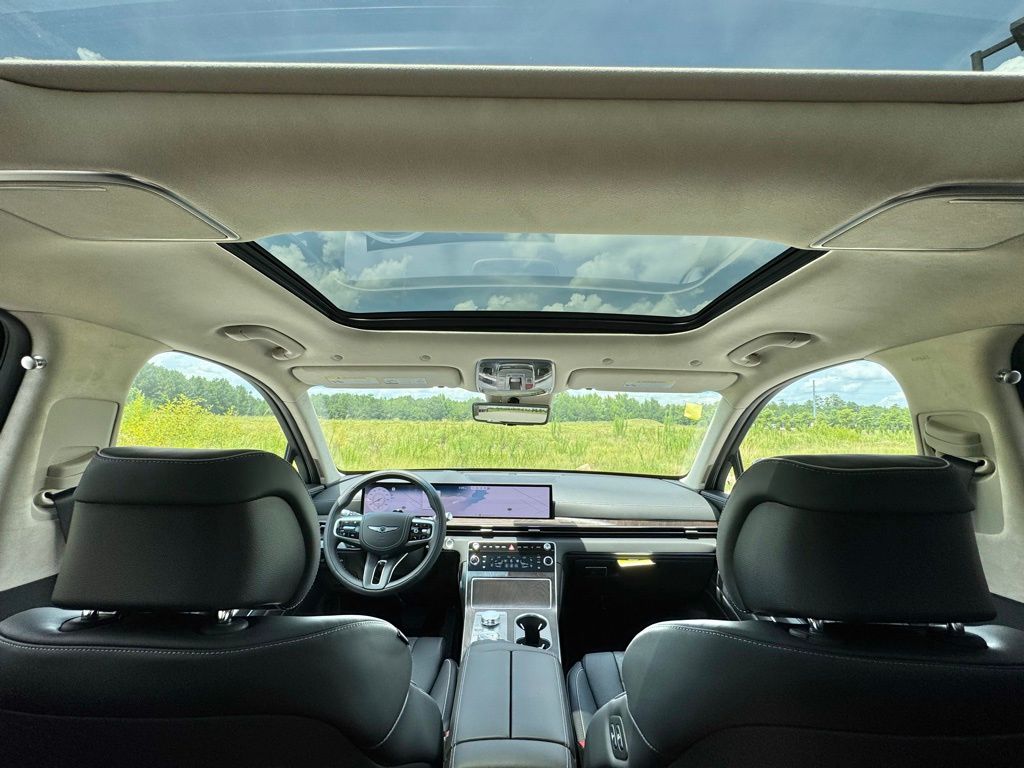 2025 Genesis GV80 3.5T Prestige photo 2