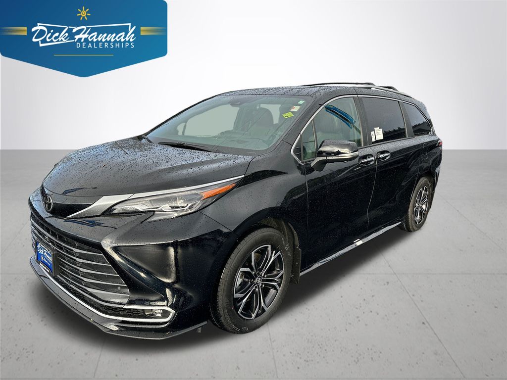 2026 Toyota Sienna Platinum's photo