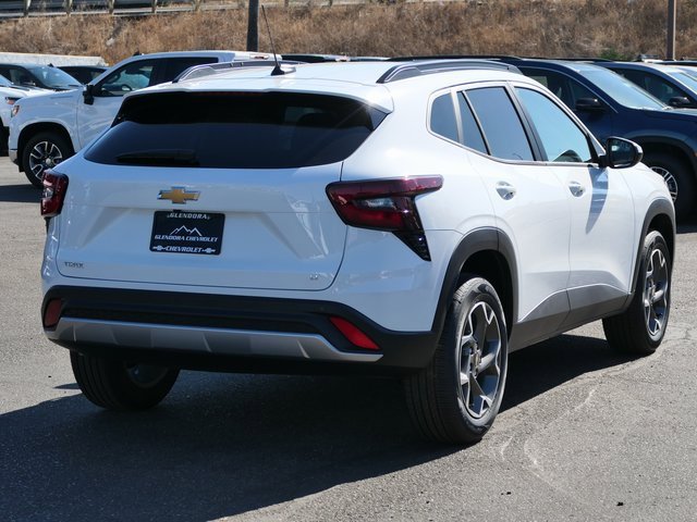 2026 Chevrolet Trax LT photo 3