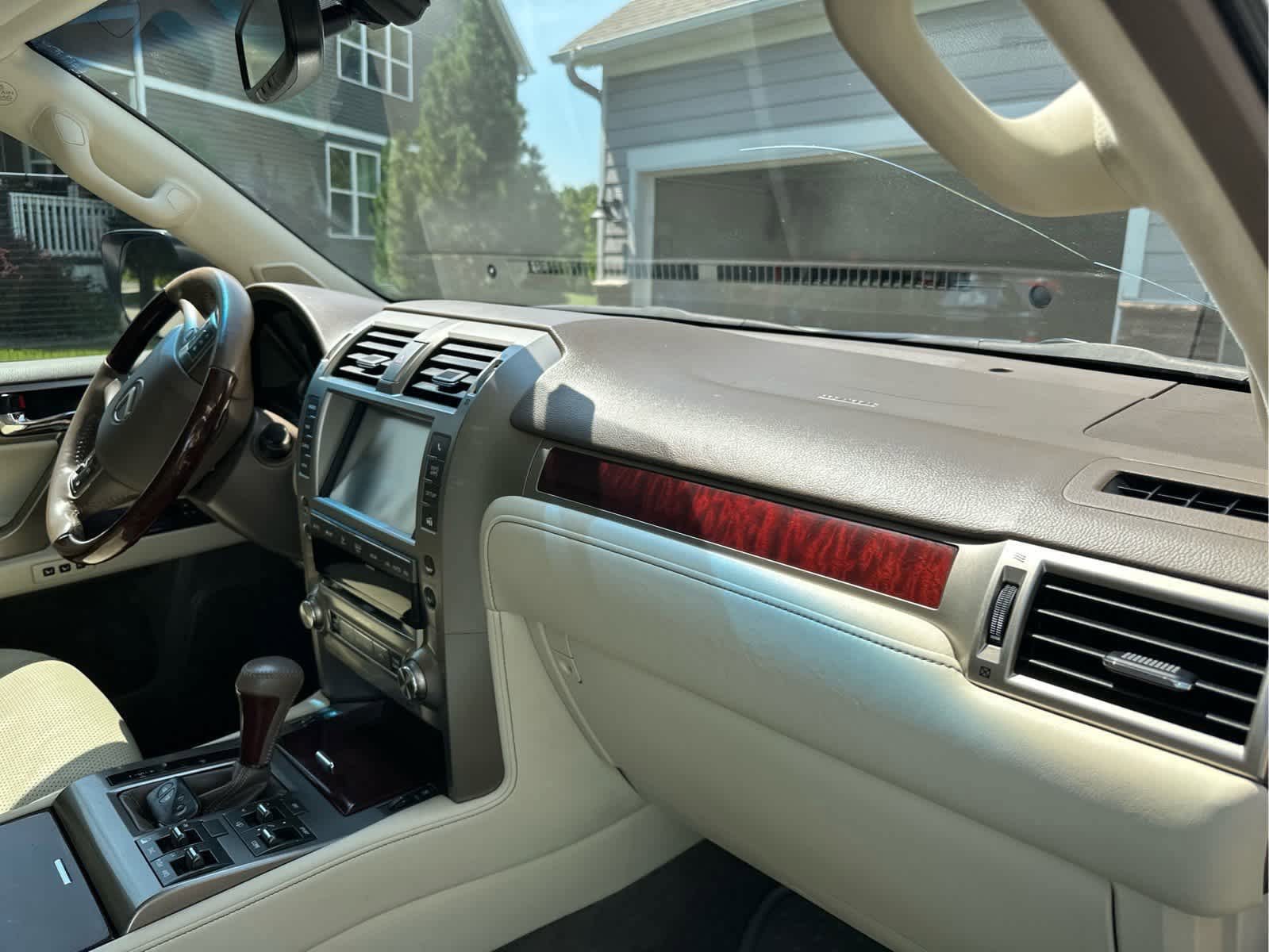 2017 Lexus GX 460 Luxury photo 10