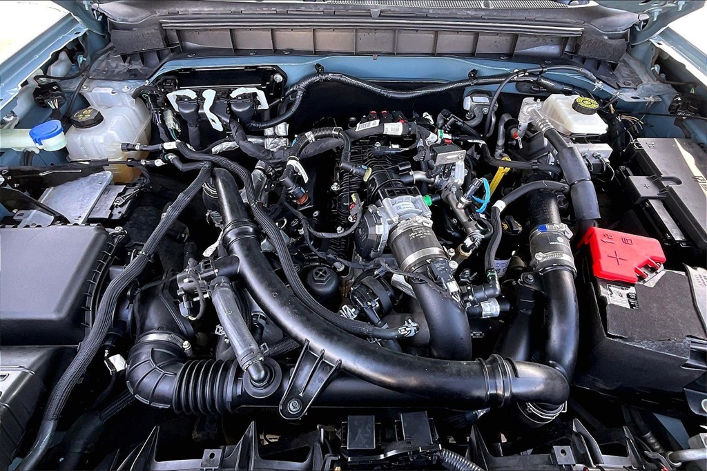 2021 FORD BRONCO - Image 8