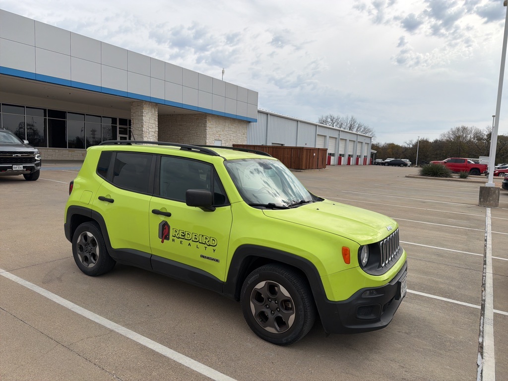 2017 Jeep Renegade Sport's photo