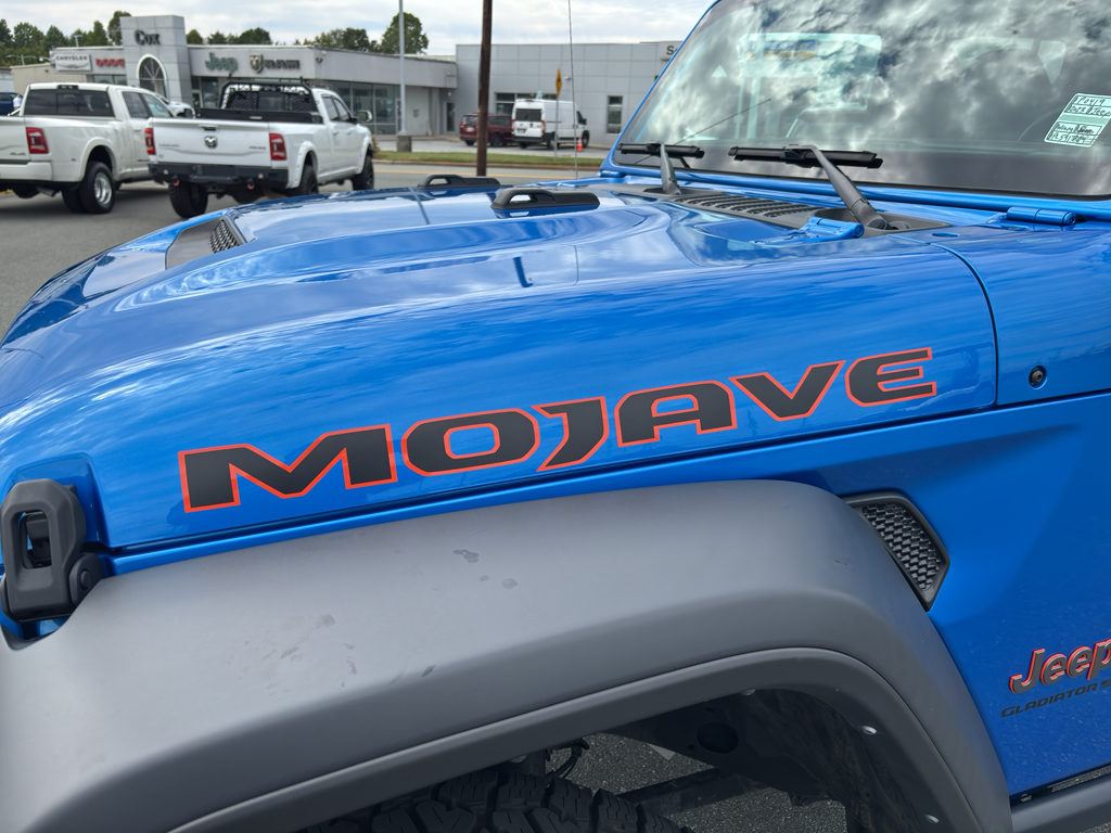 2023 Jeep Gladiator Mojave photo 13