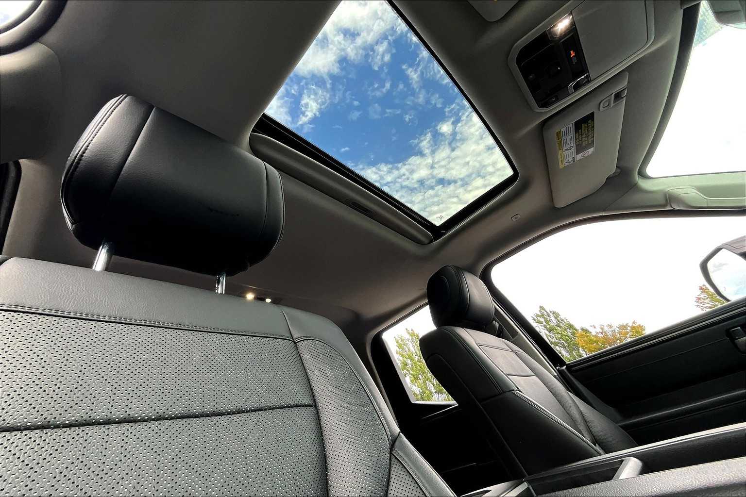 2022 Toyota Tundra Limited Double Cab photo 13
