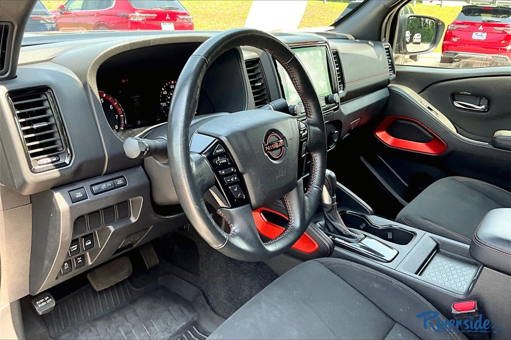 2023 Nissan Frontier PRO-4X photo 17