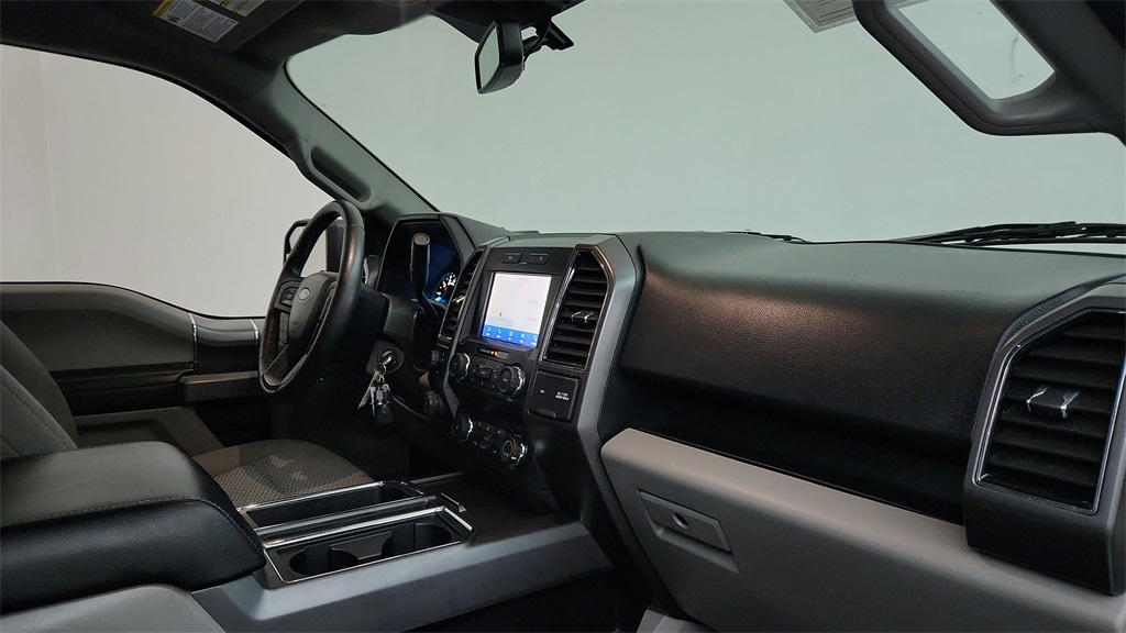 2020 Ford F-150 XLT photo 9