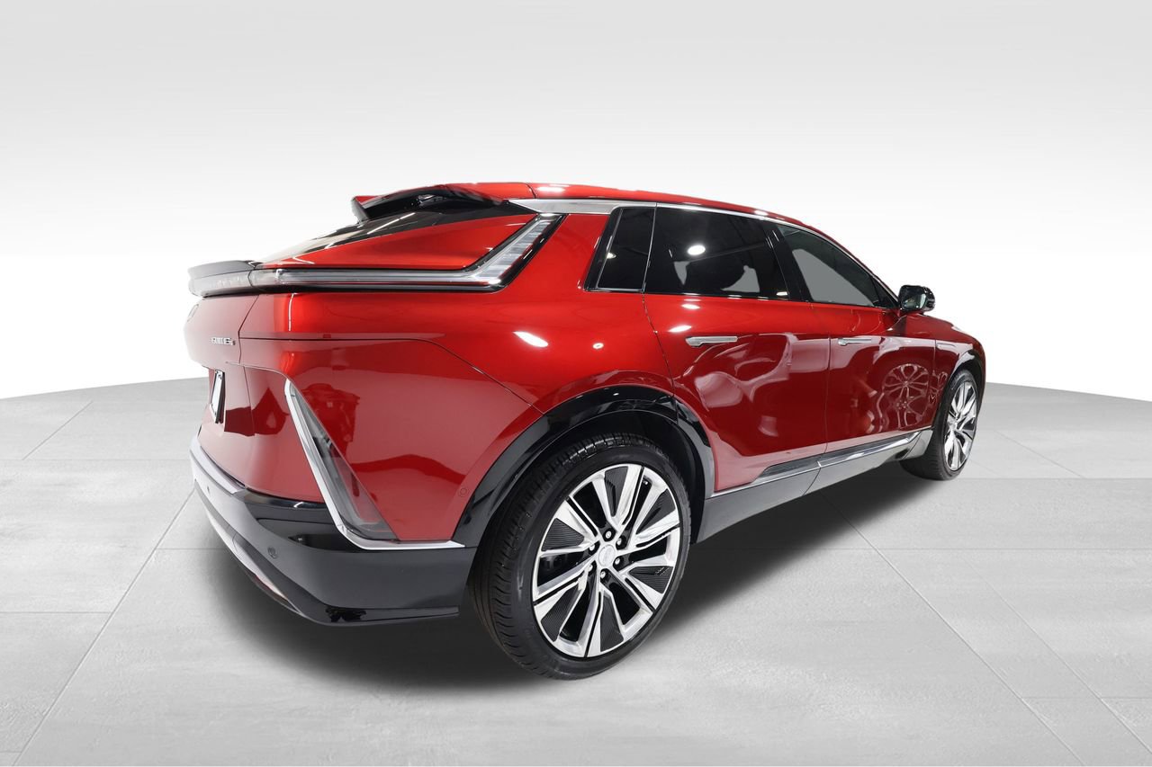 2024 Cadillac Lyriq Luxury photo 4