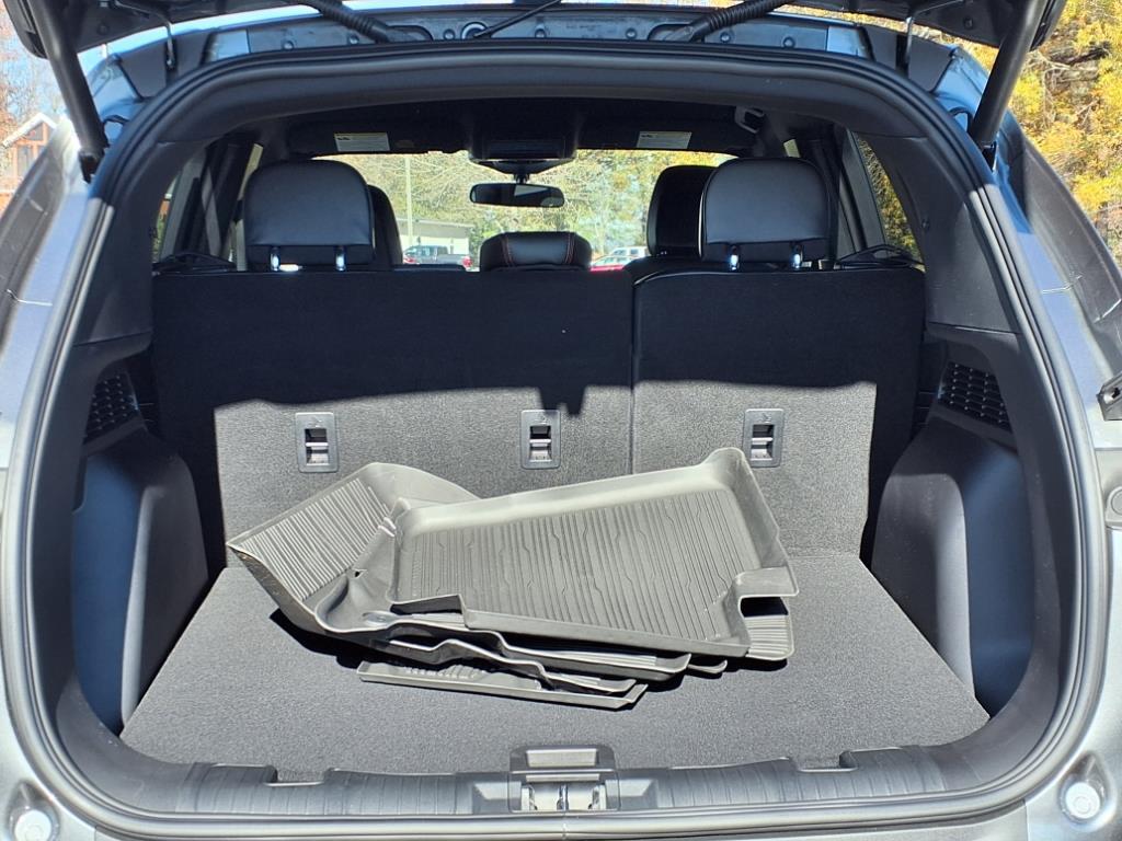 2025 Ford Escape ST-Line photo 8