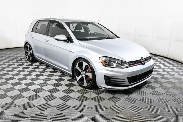2015 Volkswagen Golf GTI S photo 24
