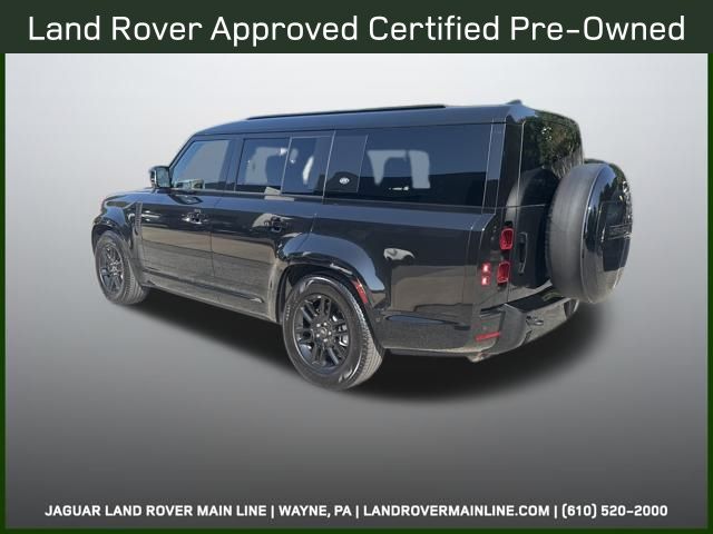 2024 Land Rover Defender 130 X-Dynamic SE photo 3