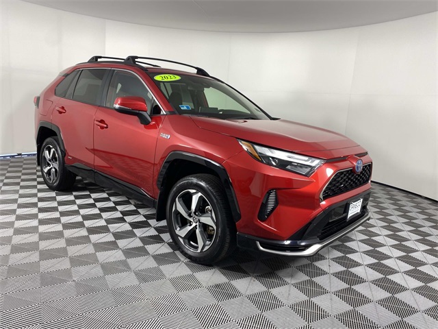 2023 Toyota RAV4 SE's photo