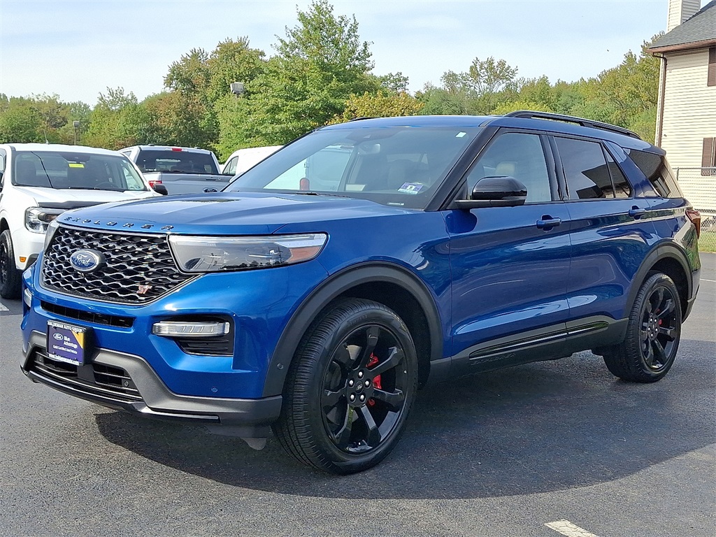 2020 Ford Explorer ST photo 3