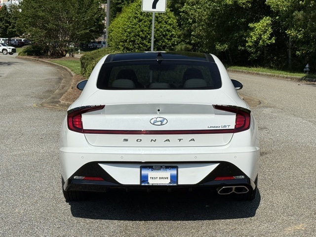 2022 Hyundai Sonata Limited photo 4