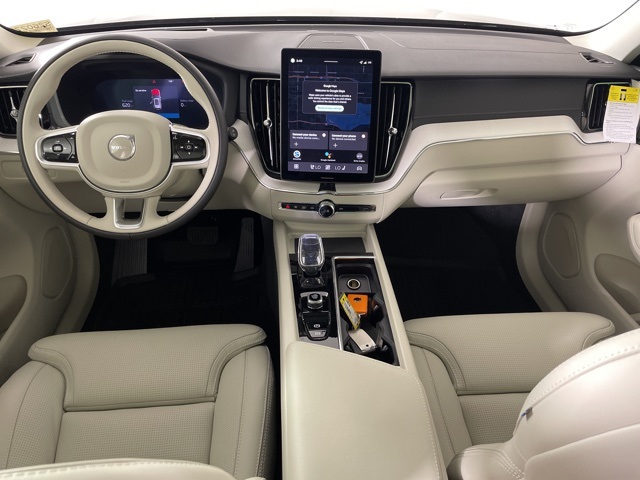 2026 Volvo XC60 Hybrid T8 photo 36