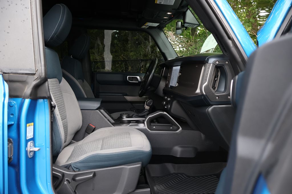 2023 Ford Bronco Outer Banks photo 32