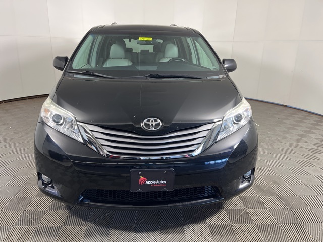Used 2015 Toyota Sienna XLE with VIN 5TDDK3DC1FS103242 for sale in Shakopee, Minnesota