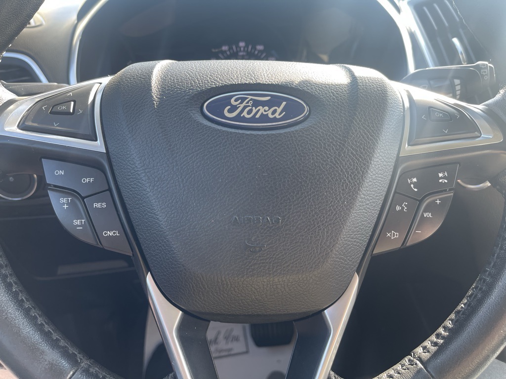 2020 Ford Edge Titanium photo 8