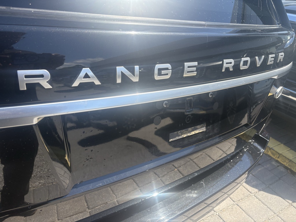 2017 Land Rover Range Rover Supercharged LWB photo 5