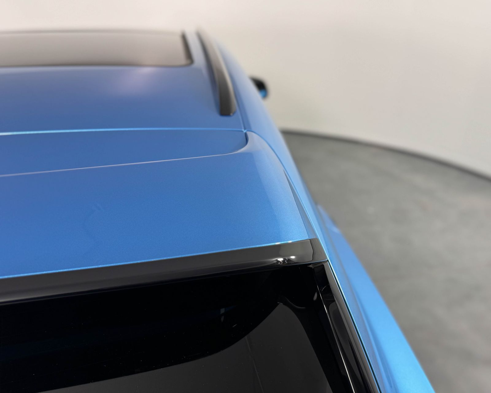 2023 Bentley Bentayga V8 photo 41