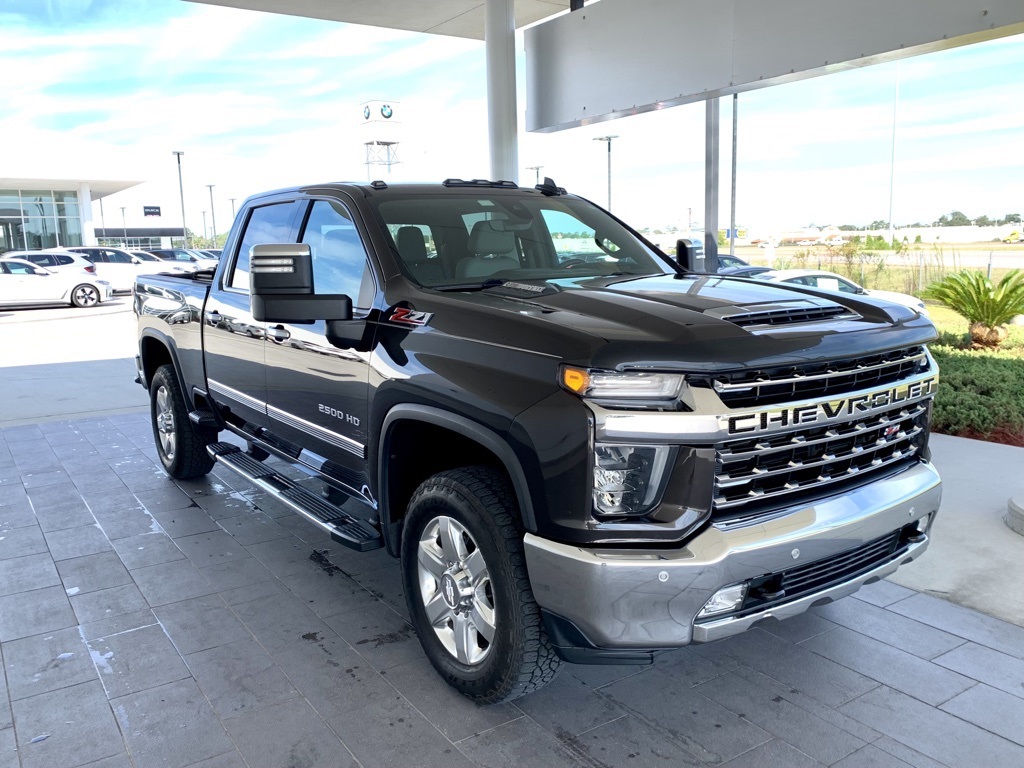 2020 Chevrolet Silverado 2500HD LTZ photo 3