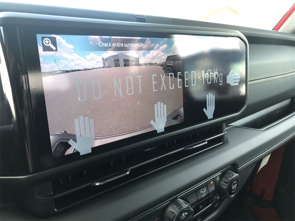 2025 Jeep Gladiator Sport photo 17
