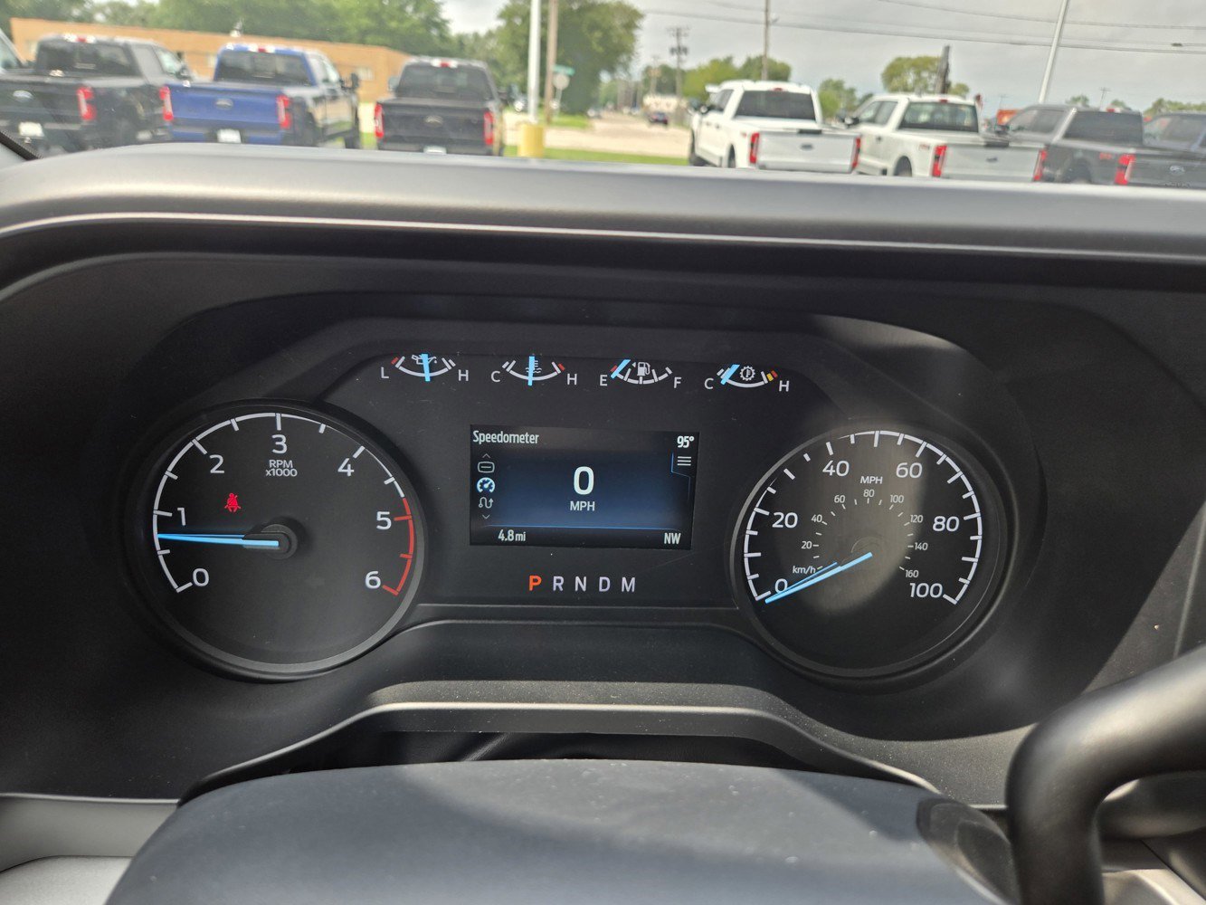 2025 Ford F-600 photo 13