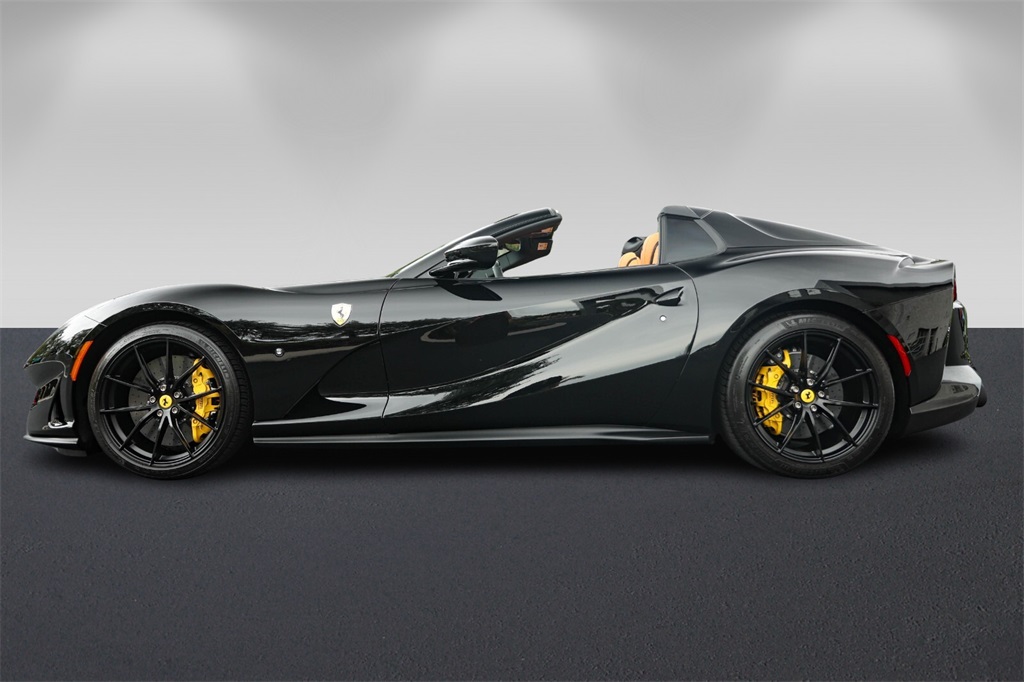 2023 Ferrari 812 GTS Base photo 6