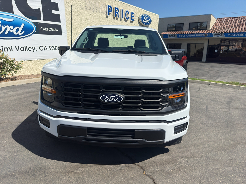 2025 Ford F-150 XL photo 2
