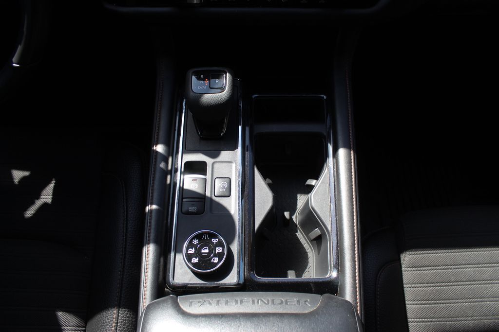 2023 Nissan Pathfinder Rock Creek photo 17