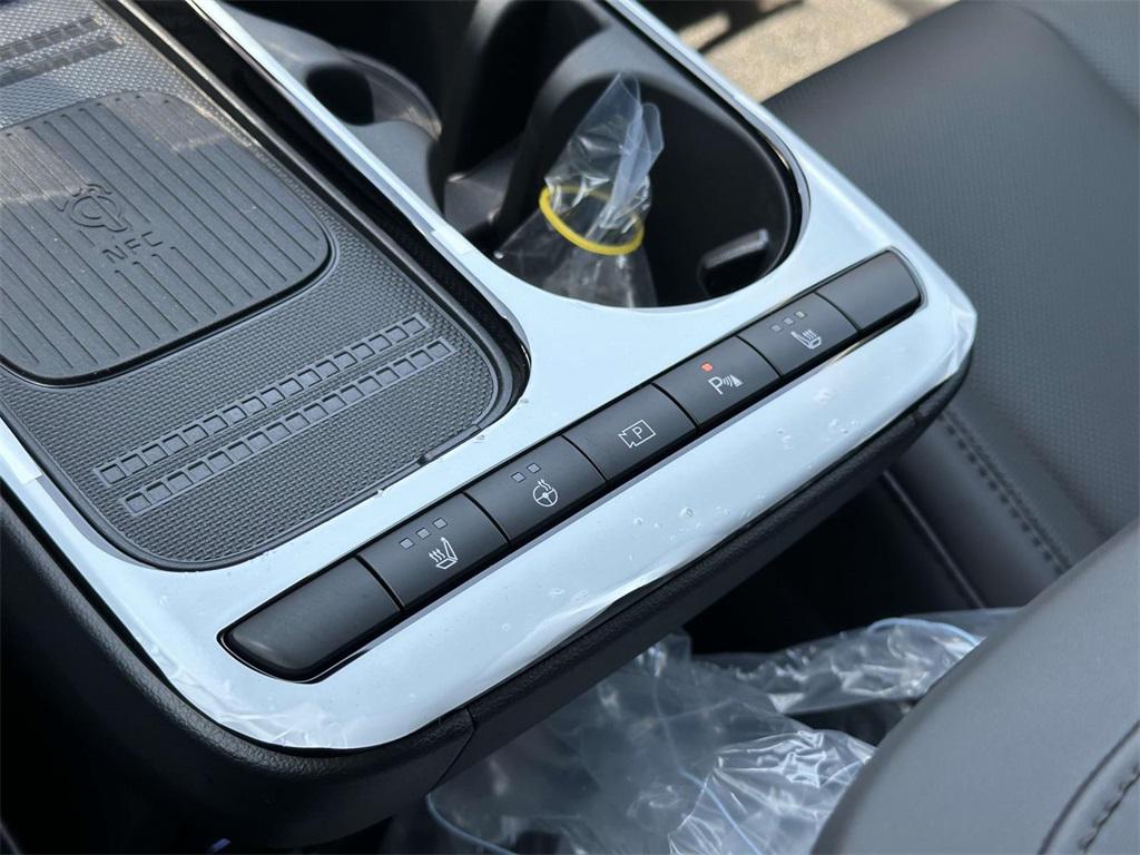2025 Hyundai Ioniq 5 SEL photo 18