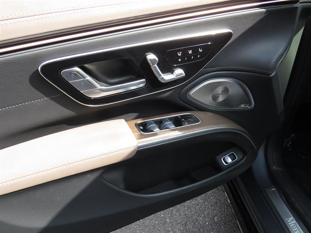 2022 Mercedes Benz EQS Sedan 580 4MATIC photo 8