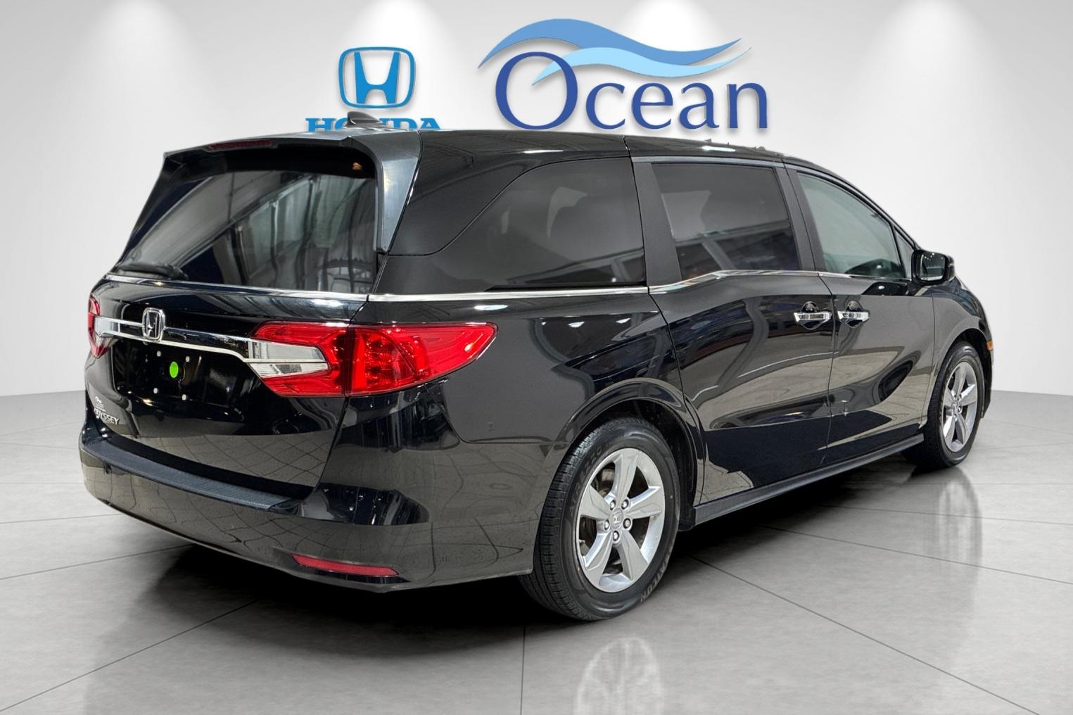 2019 Honda Odyssey EX-L photo 3