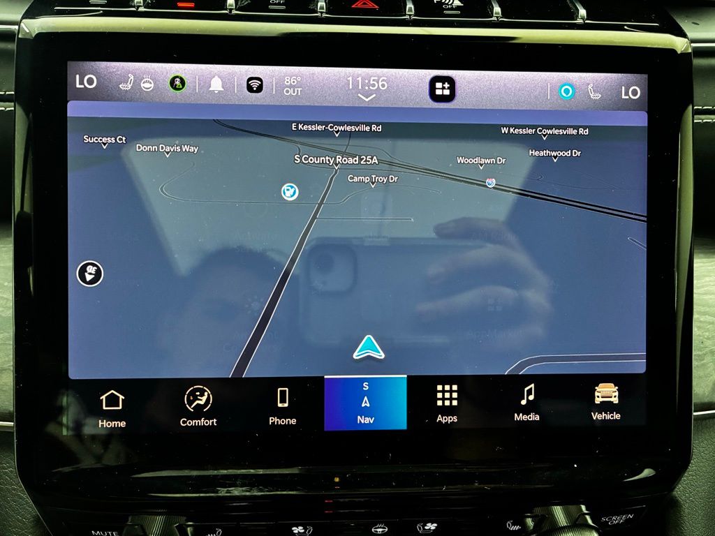 2022 Jeep Grand Cherokee Overland photo 6