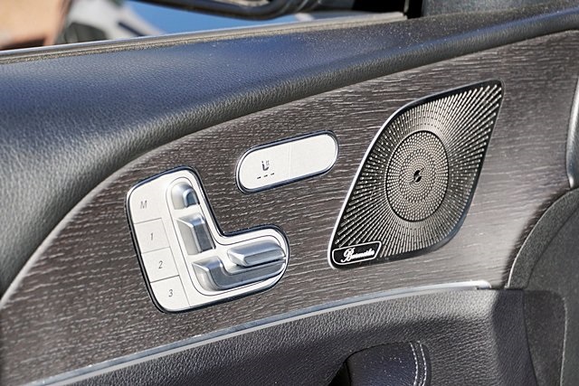 Used 2022 Gray Mercedes-Benz GLE 350 image 24