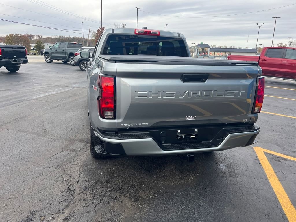 2024 Chevrolet Colorado LT photo 3