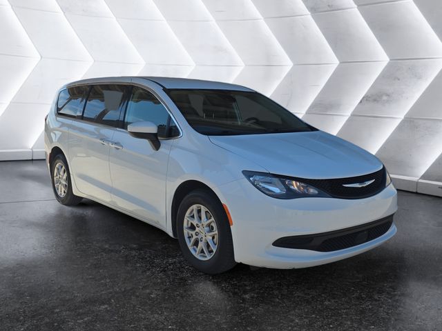 Pre-Owned 2023 Chrysler Voyager LX's photo